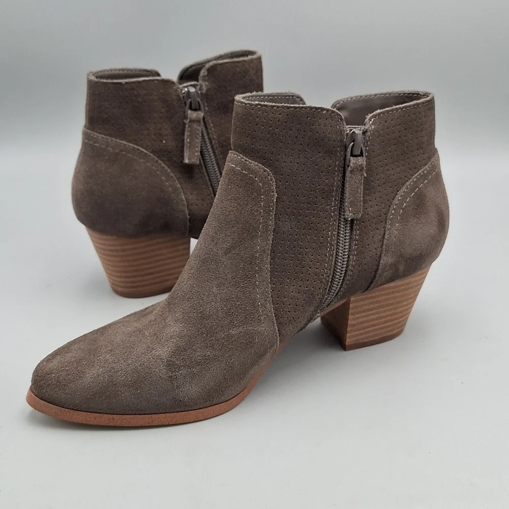 Violet & Red Carley Sz 7 Women's Zip up Bootie Heels - Picture 8 of 12